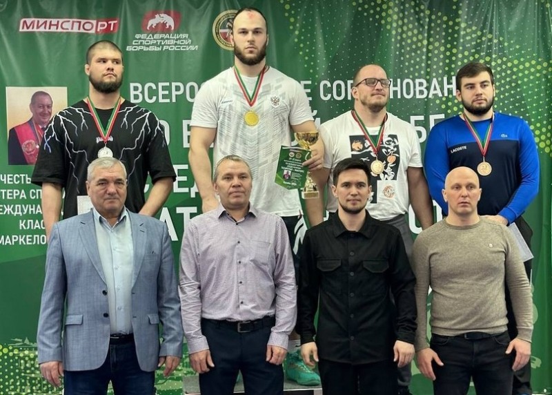Сыктывкарец Юнис Багиев завоевал золото на Всероссийских соревнованиях по вольной борьбе