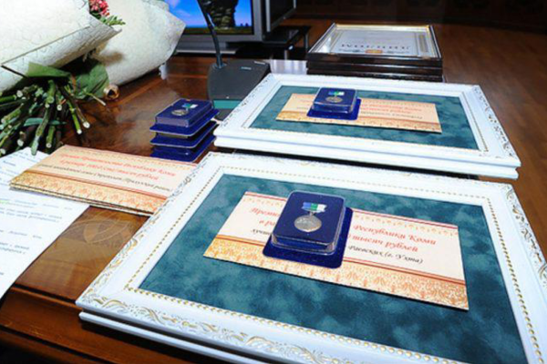 В Коми определены пять семей, представленных для награждения премией Правительства республики 
