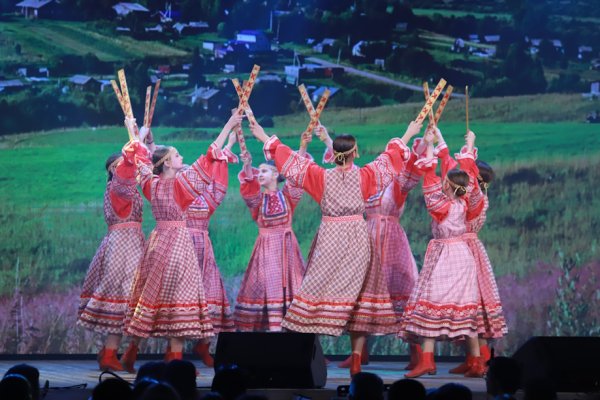 В Сыктывкаре состоялся Парад народных и образцовых коллективов хореографического вида художественного творчества
