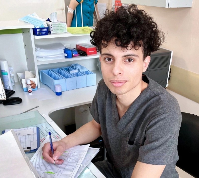  Иностранные студенты-медики трудятся медбратьями и санитарами в Эжвинской больнице