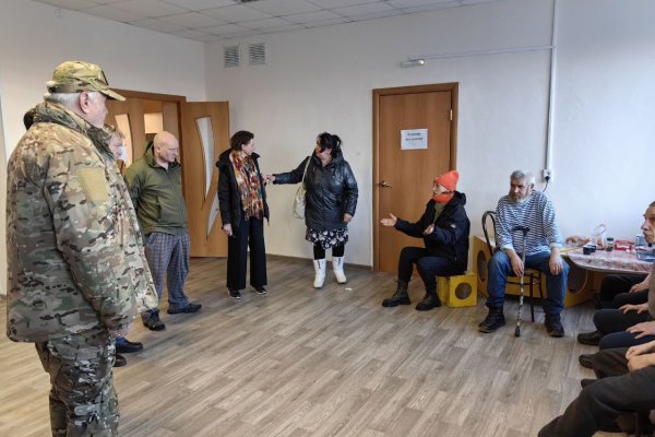 Глава Коми встретился с жителями частично обрушившегося дома в Печоре