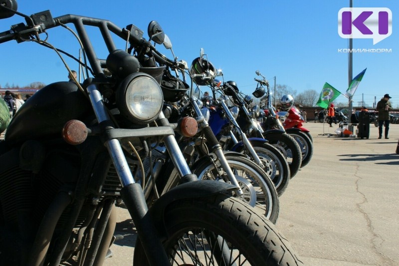 Свобода и драйв: в Сыктывкаре мотоциклисты открыли сезон
