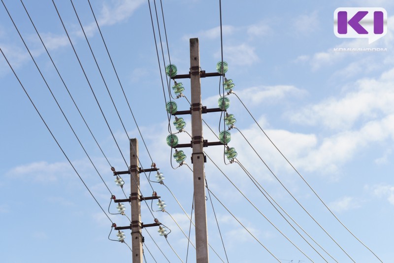 Энергетики восстановили электроснабжение в Эжве
