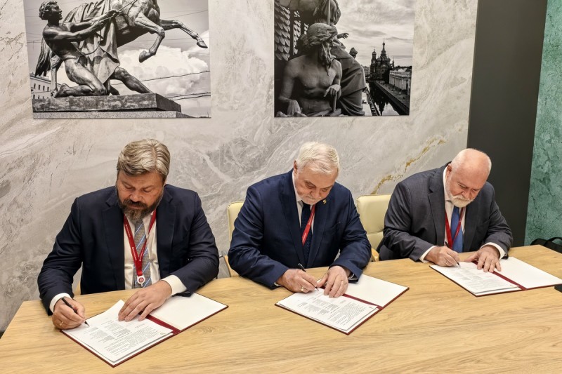 Правительство Коми, Президентская академия и Институт "Царьград" заключили соглашение о сотрудничестве