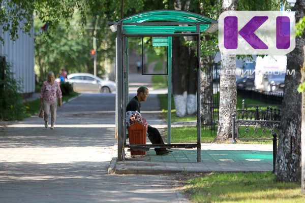 Сыктывкарец выплатил компенсацию за разбитые в День Победы стекла на автобусной остановке 