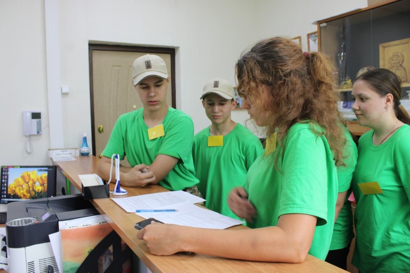 Сотрудники Жешартского ЛПК провели для подростков профориентационный квест
