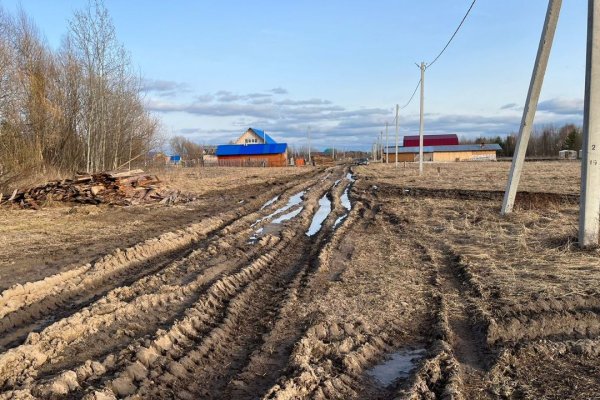 По иску прокуратуры Корткеросского района в райцентре и деревне Визябож отремонтируют дороги