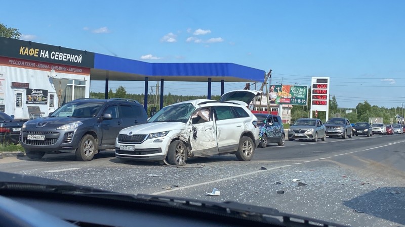 В Сыктывкаре произошло ДТП с участием пассажирского автобуса
