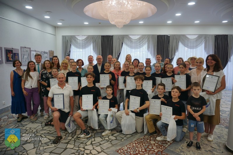 Детский танцевальный коллектив "Шондi" стал лауреатом межрегионального фестиваля "Сияние Севера"