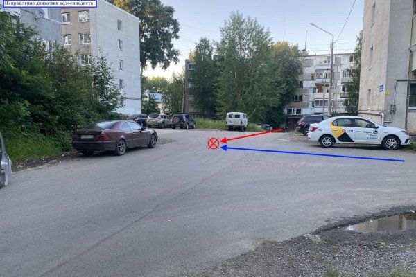 В Эжвинском районе Сыктывкара водитель Mercedes сбила 8-летнюю велосипедистку