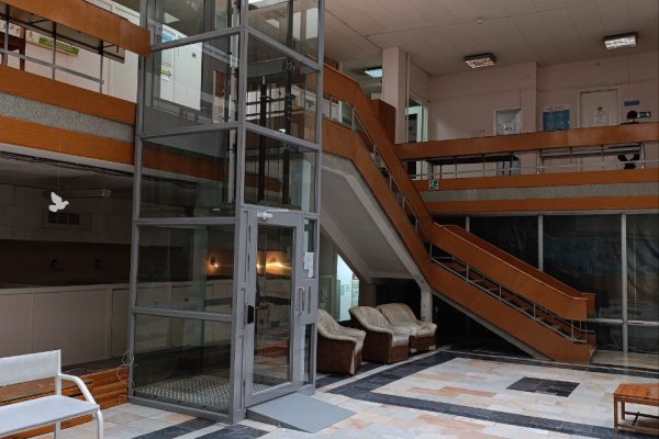 В Ухте после вмешательства прокуратуры в физиотерапевтической поликлинике оборудован новый лифт