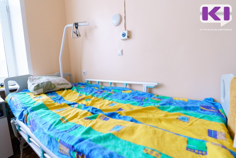 Шесть районных больниц Коми получат новые адаптационные кровати с ручным управлением