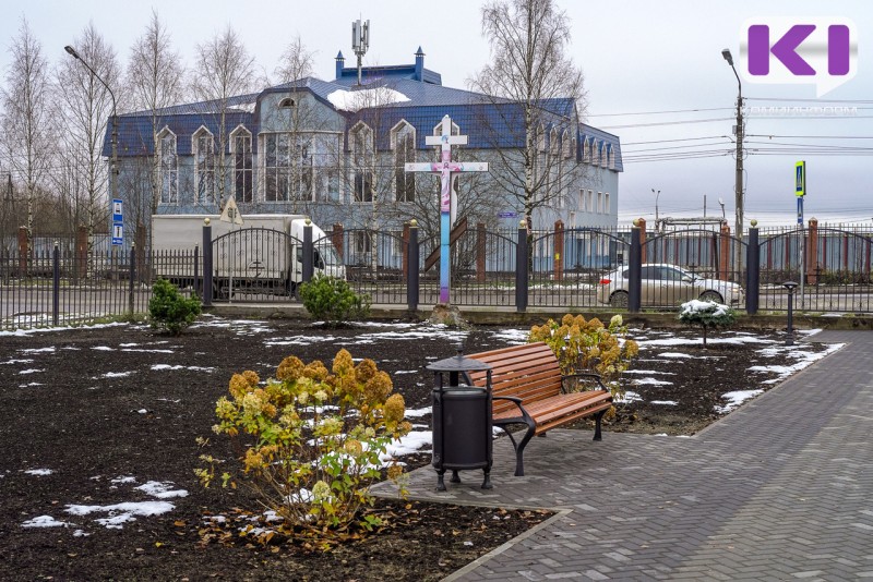 На территории Кирульской церкви в Сыктывкаре планируют сменить поклонный крест