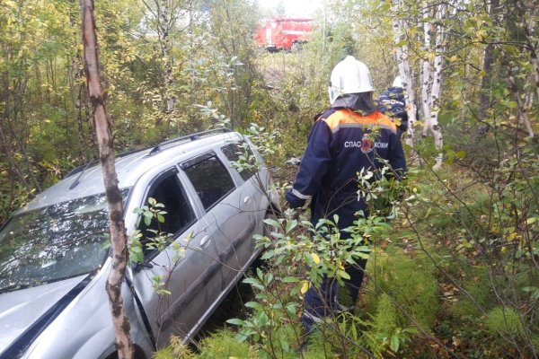 В Троицко-Печорске пять человек и LADA Largus оказались в кювете 