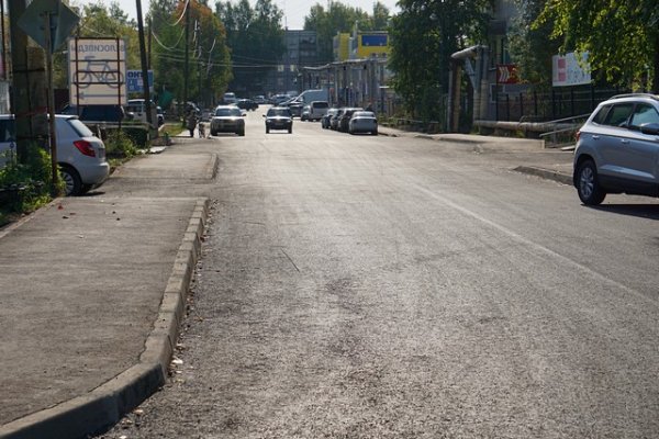 В Сыктывкаре завершают ремонт дорожного покрытия по улице Огородной