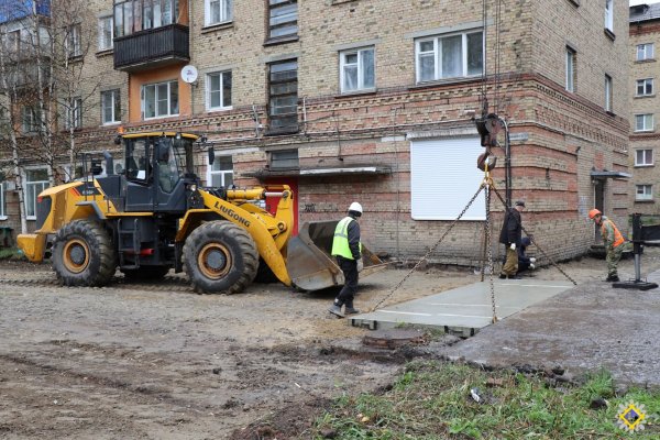 В Инте благоустраивают две дворовые территории
