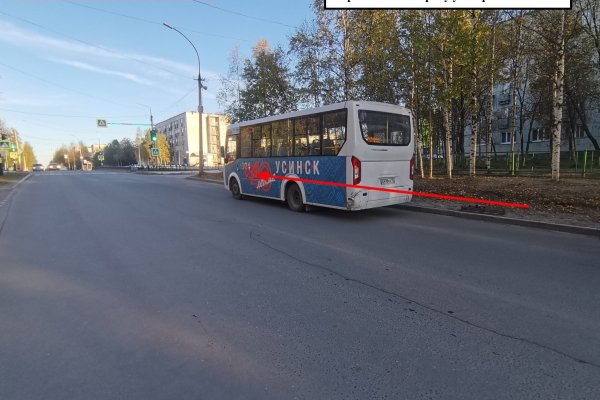 В Усинске во время резкого торможения автобуса пострадала 75-летняя женщина
