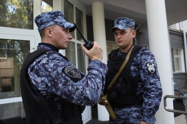 В Коми росгвардейцы задержали нарушителей в банках