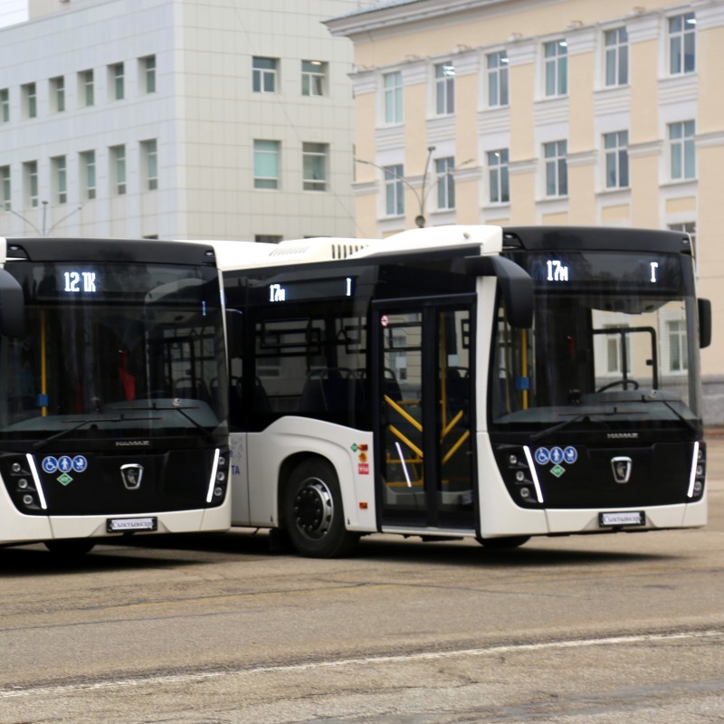 Сыктывкару передали партию новых пассажирских автобусов