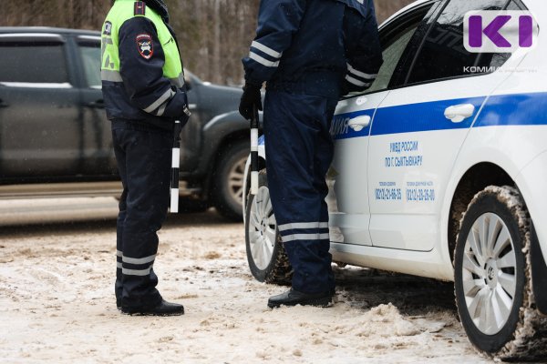 В Сыктывкаре возле Детской школы искусств 75-летний водитель Opel сбил девочку на переходе