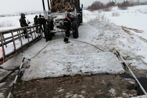 В Усть-Куломском районе восстанавливают мост через Вычегду 