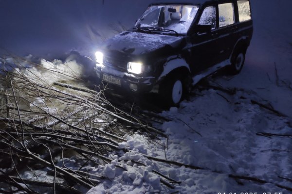 Под Усинском на зимней переправе три 