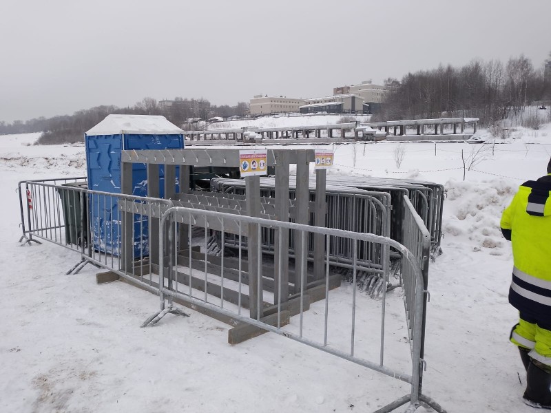 В Сыктывкаре продолжается подготовка к Крещенским купаниям

