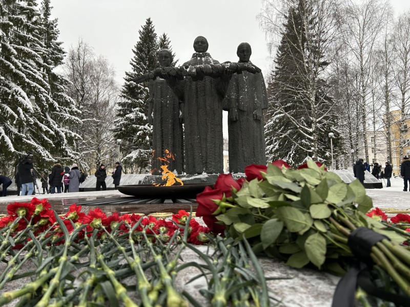 Актив "Единой России" провел памятные мероприятия в честь снятия блокады Ленинграда