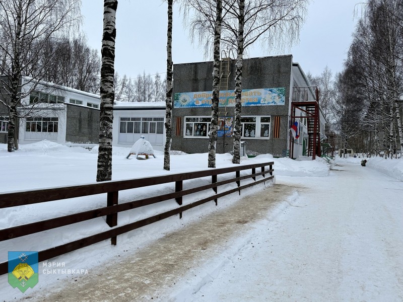 В Сыктывкаре выявлены недостатки содержания территории одного из детсадов
