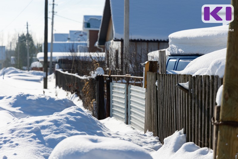 Суд обязал мэрию привести в порядок разбитые дачные дороги в Эжве
