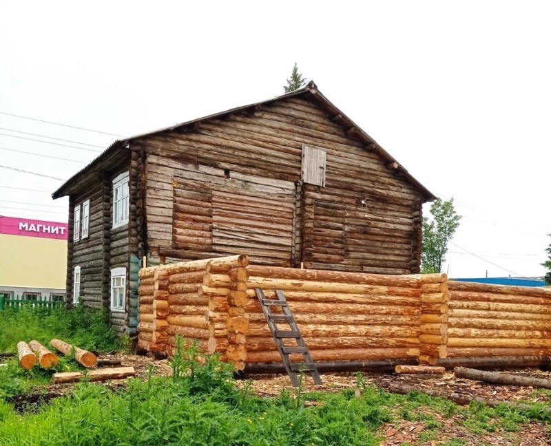 Правительство Коми выделит средства на завершение реставрации родительского дома Героя Советского Союза Макара Бабикова