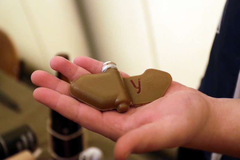 Женское оружие и хлебцы со вкусом халвы и машинного масла: в Сыктывкаре отметили 23 февраля

