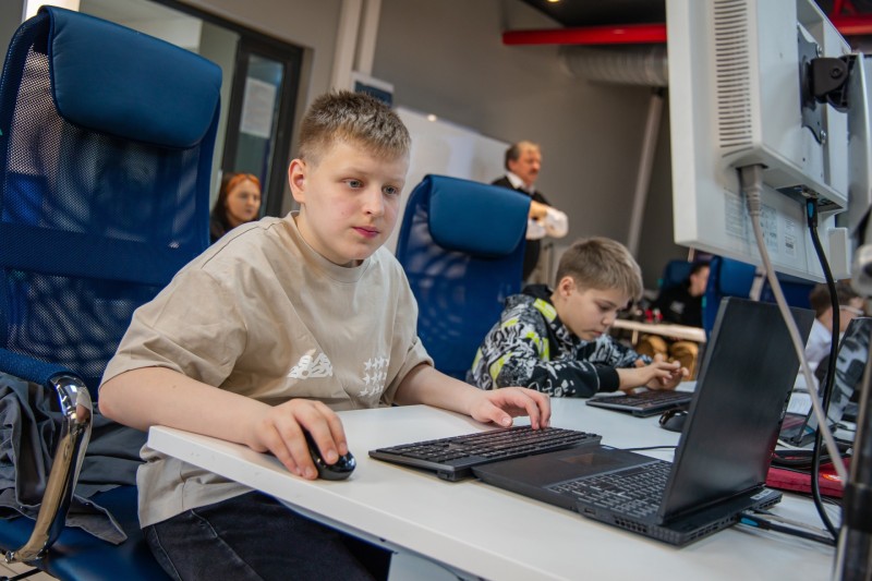 Blender вместо рубанка: в Коми маленькие разработчики виртуальной и дополненной реальности "сколотили" цифровой скворечник