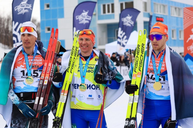 Ермил Вокуев выиграл бронзу в Мурманском лыжном марафоне