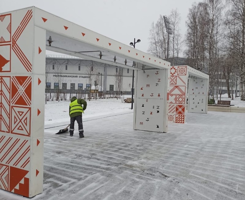 Качели вернутся на площадь под часами в Сыктывкаре