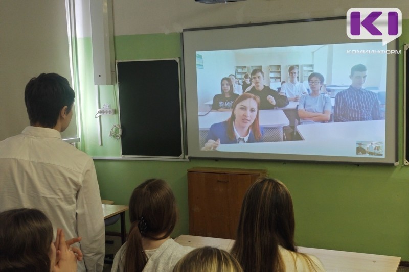 Новые регионы своими глазами: молодежь Херсонской области рассказала сыктывкарцам о желании создать в школе свой медиацентр