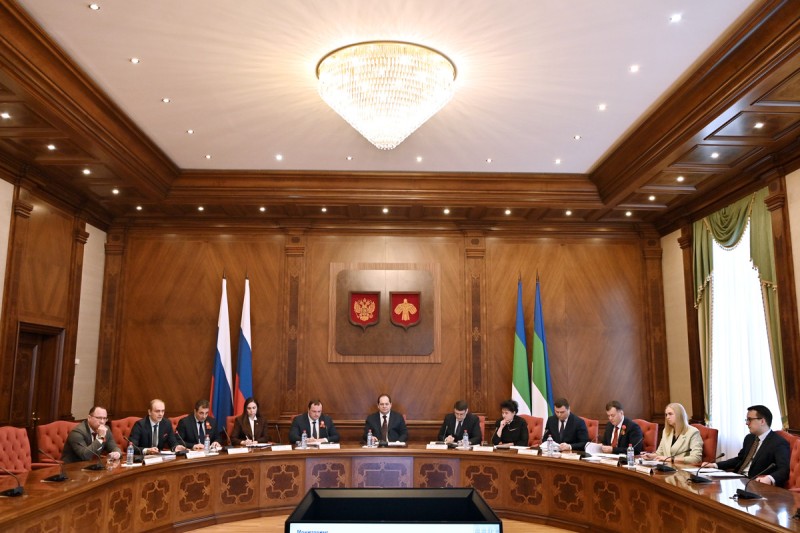 Ростислав Гольдштейн пригрозил недобросовестным подрядчикам 100% штрафами