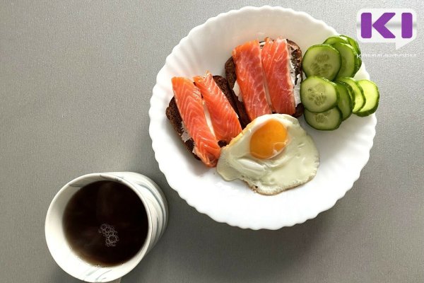 Что пить утром вместо кофе: врач назвал три продукта, блокирующие начало рака