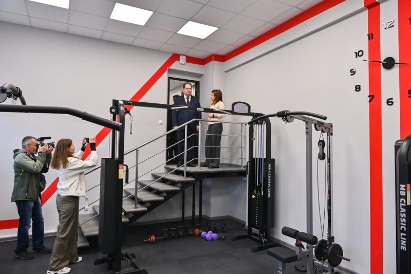 "В стенах этого спорткомплекса вырастет ещё не один Илья Семиков!" - Ростислав Гольдштейн оценил обновленный спорткомплекса в Усть-Цильме