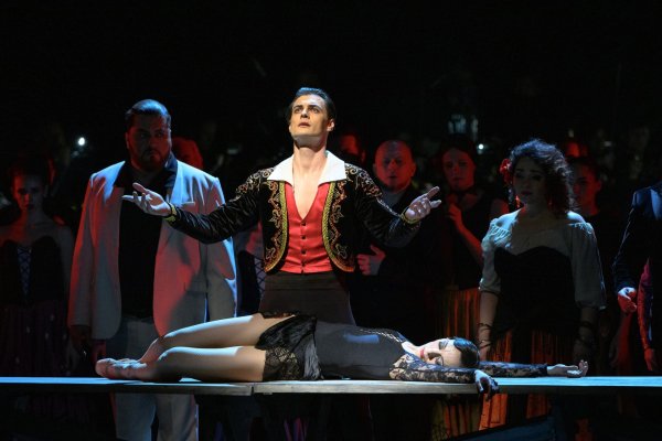 В Сыктывкаре в рамках Фестиваля театров малых городов России пройдут показы спектаклей творческих коллективов из Мариуполя и Москвы