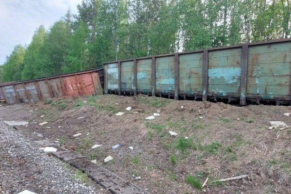 Под Сыктывкаром сошли с рельсов тепловоз и два вагона, прокуратура начала проверку
