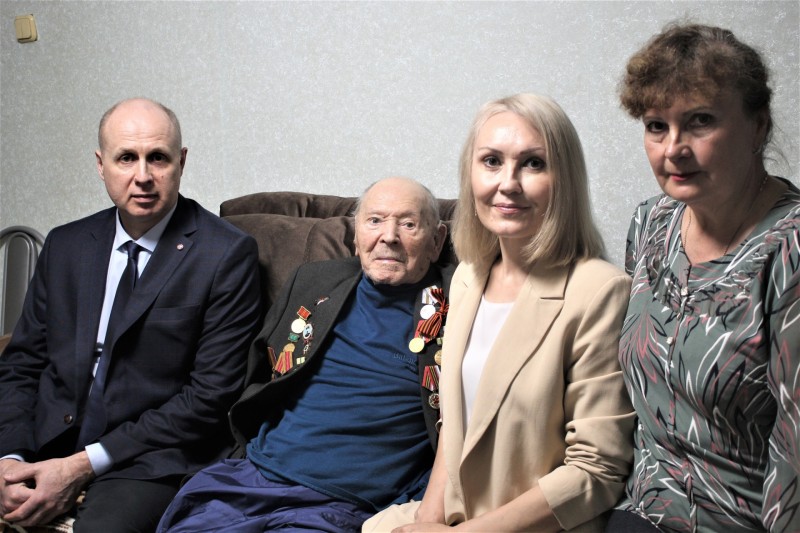 Защитнику Сталинграда Ивану Ладанову из Сыктывдина исполнилось 102 года