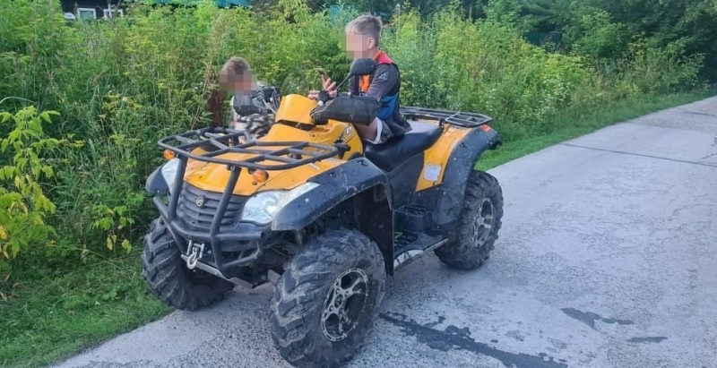 В Корткеросе инспекторы ДПС остановили 10-летнего водителя квадроцикла
