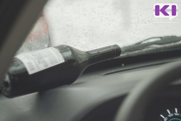 В Дежурную часть Госавтоинспекции по Сыктывкару поступают звонки о нетрезвых водителях за рулем