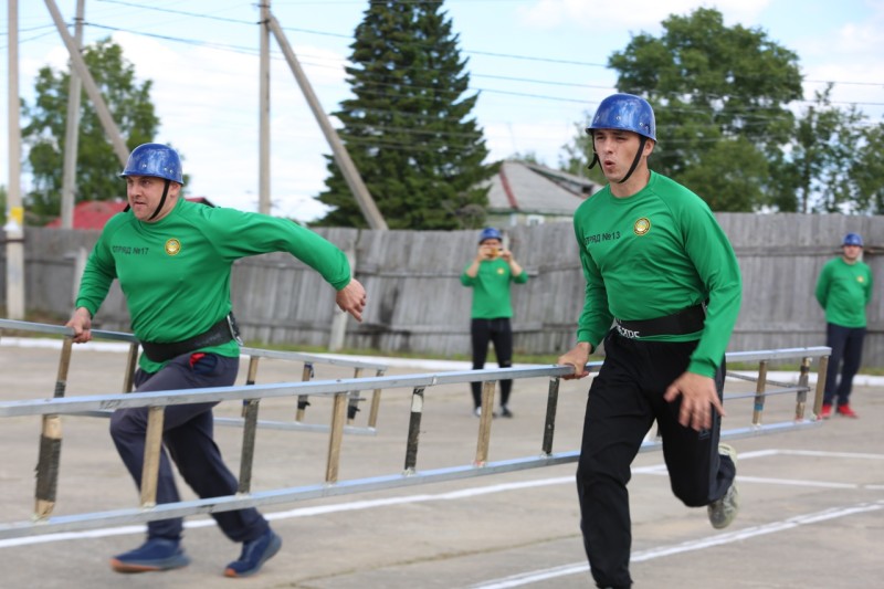 В Коми прошли соревнования по пожарно-спасательному спорту
