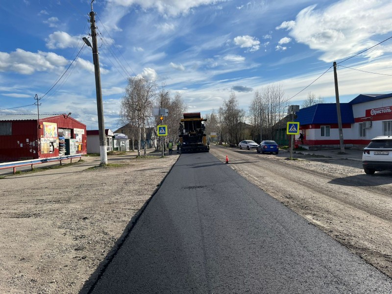 На дороге Вогваздино – Яренск завершили фрезерование и укладку нижнего слоя асфальта