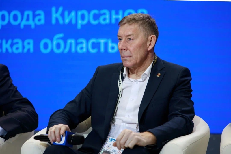 На прямой линии ЦУР Коми глава Усть-Цилемского района Николай Канев ответит на вопросы жителей из соцсетей

