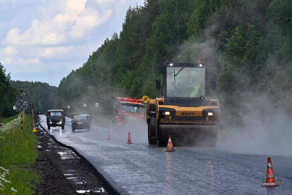 Ход ремонта автодороги Сыктывкар – Кудымкар проверил Ростислав Гольдштейн