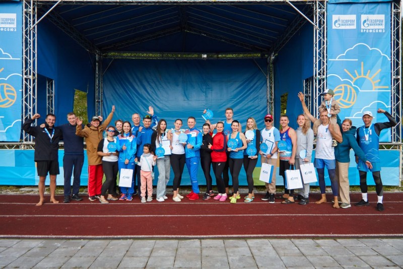 Определены сильнейшие команды третьего турнира ООО "Газпром трансгаз Ухта" по пляжному волейболу "Белые ночи"