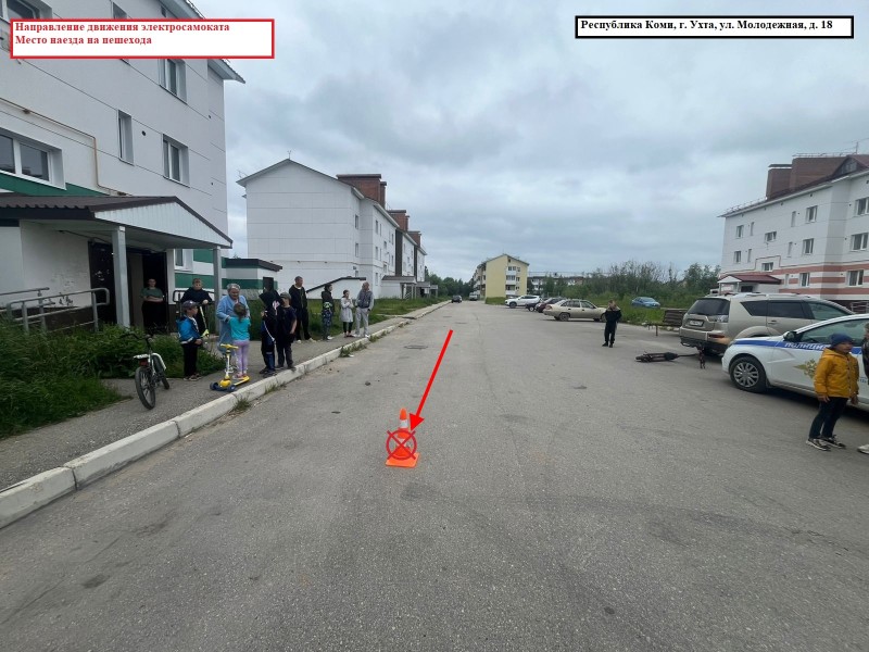 В Ухте несовершеннолетний самокатчик наехал на ребенка